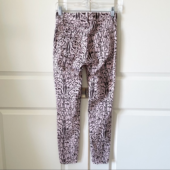 J Brand Alana Leopard Print High Rise Skinny Jean - Picture 8 of 16
